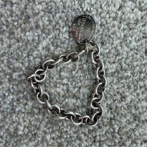 Tiffany & Co. Polished Sterling Silver Link Bracelet with Oval Tag